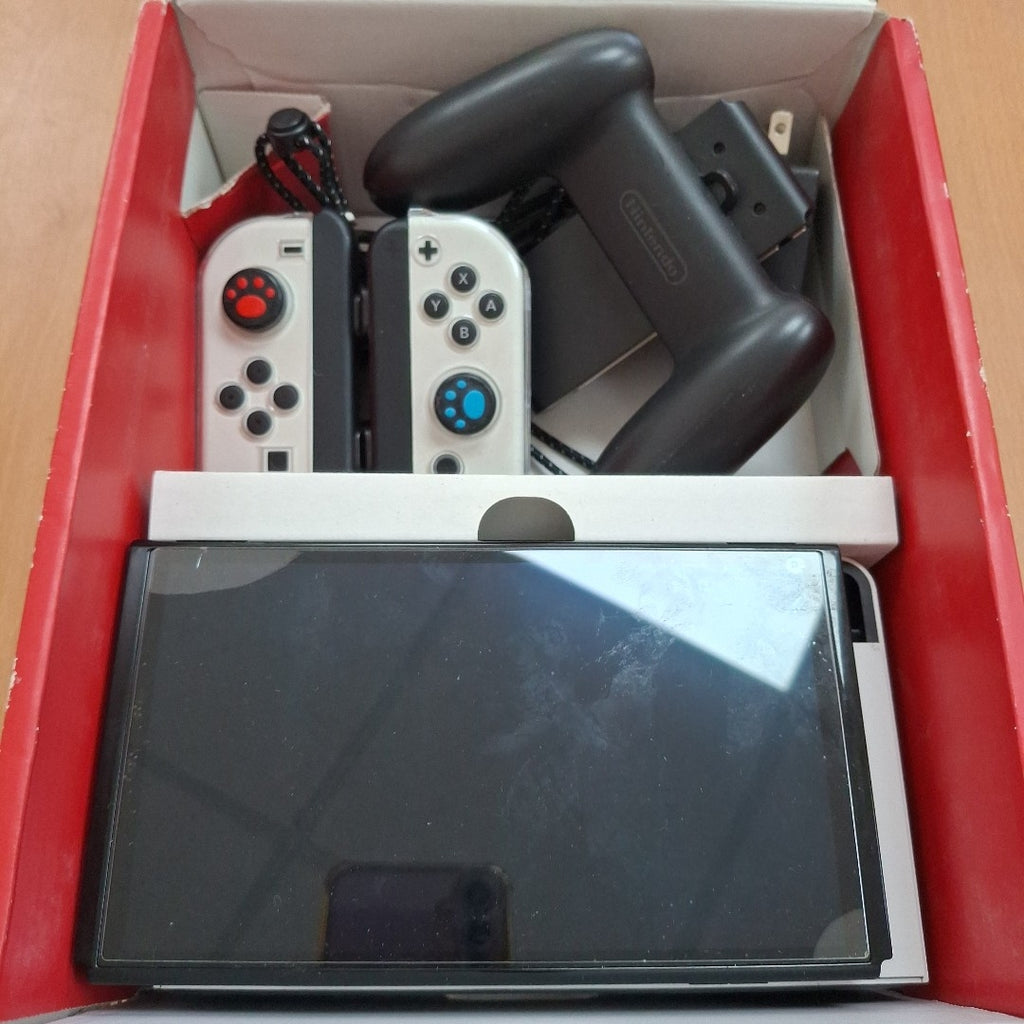 CONSOLA DE VIDEOJUEGO NINTENDO SWITCH OLED 64 GB (SEMINUEVO)