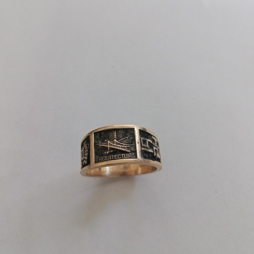 ANILLO DE GRADUACIÓN ORO 8 K 7.4 GRMS (SEMINUEVO)