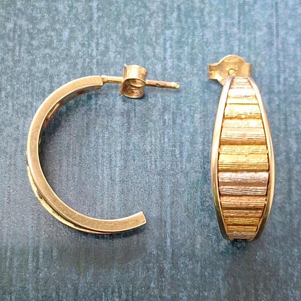 ARETES PAR ORO 14 K 4.2 GRMS (SEMINUEVO)