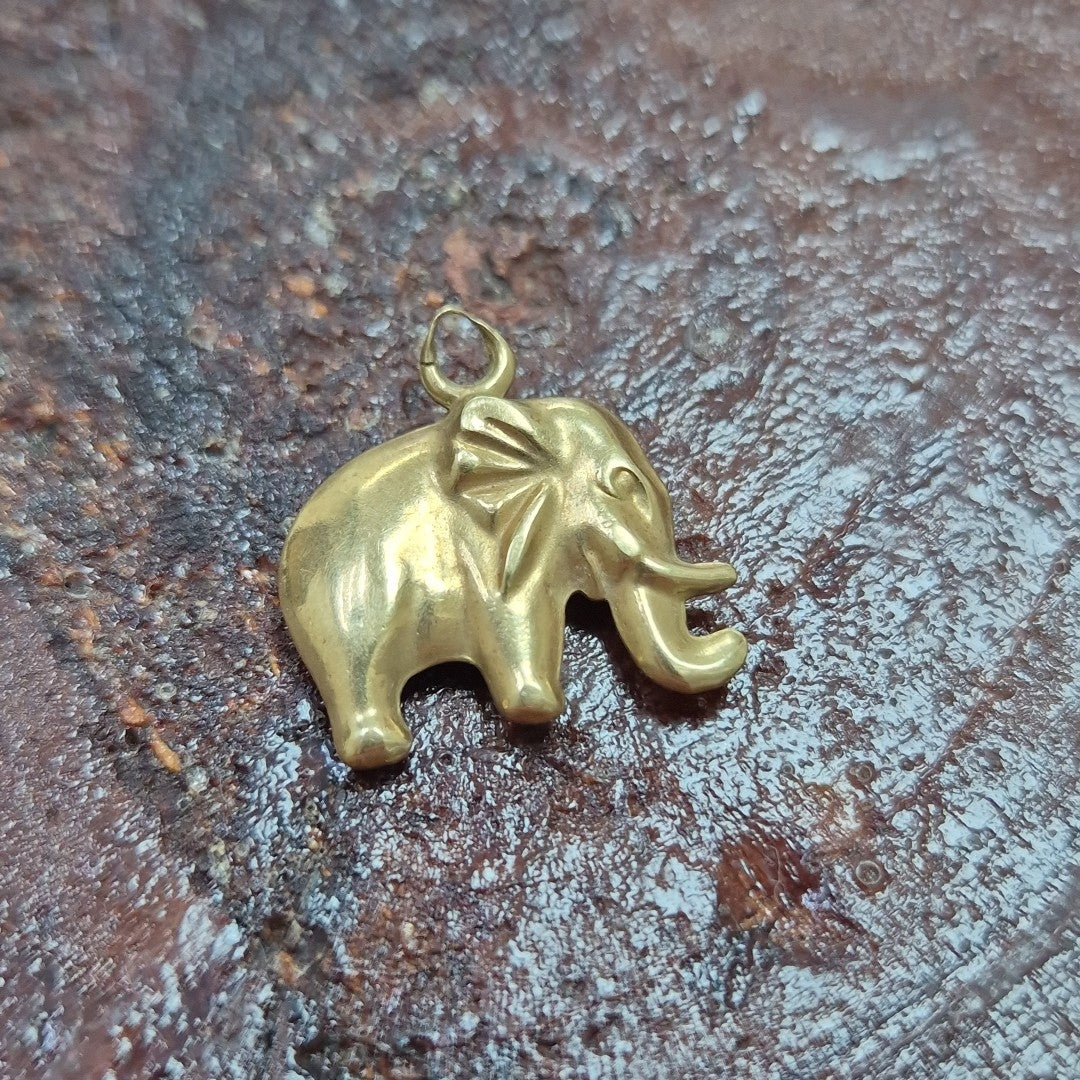 DIJE ORO 10 K 0,80 GRMS (SEMINUEVO)