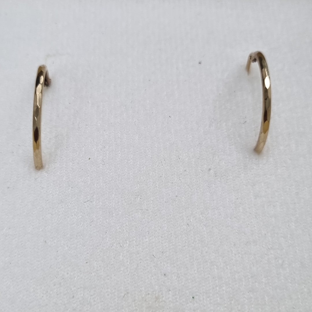 ARRACADAS PAR ORO 10 K 1.1 GRMS (SEMINUEVO)