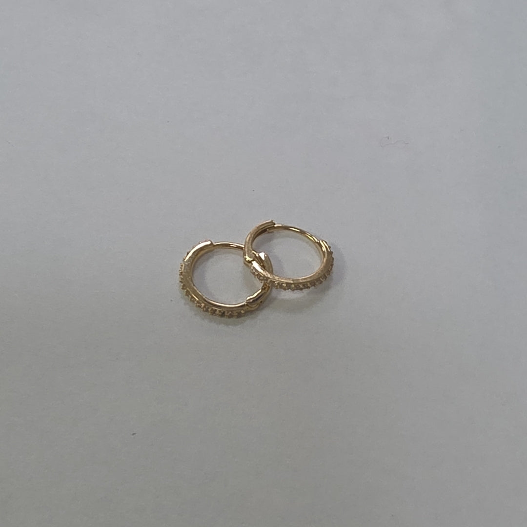 HUGGIES ORO 14K 1.3 (NUEVO)