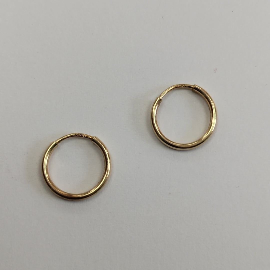 ARRACADAS PAR ORO 10 K 0.4 GRMS (SEMINUEVO)