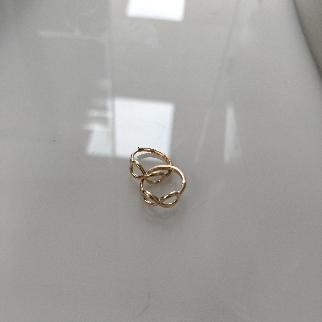 HUGGIES ORO 14K 1.7 (NUEVO)