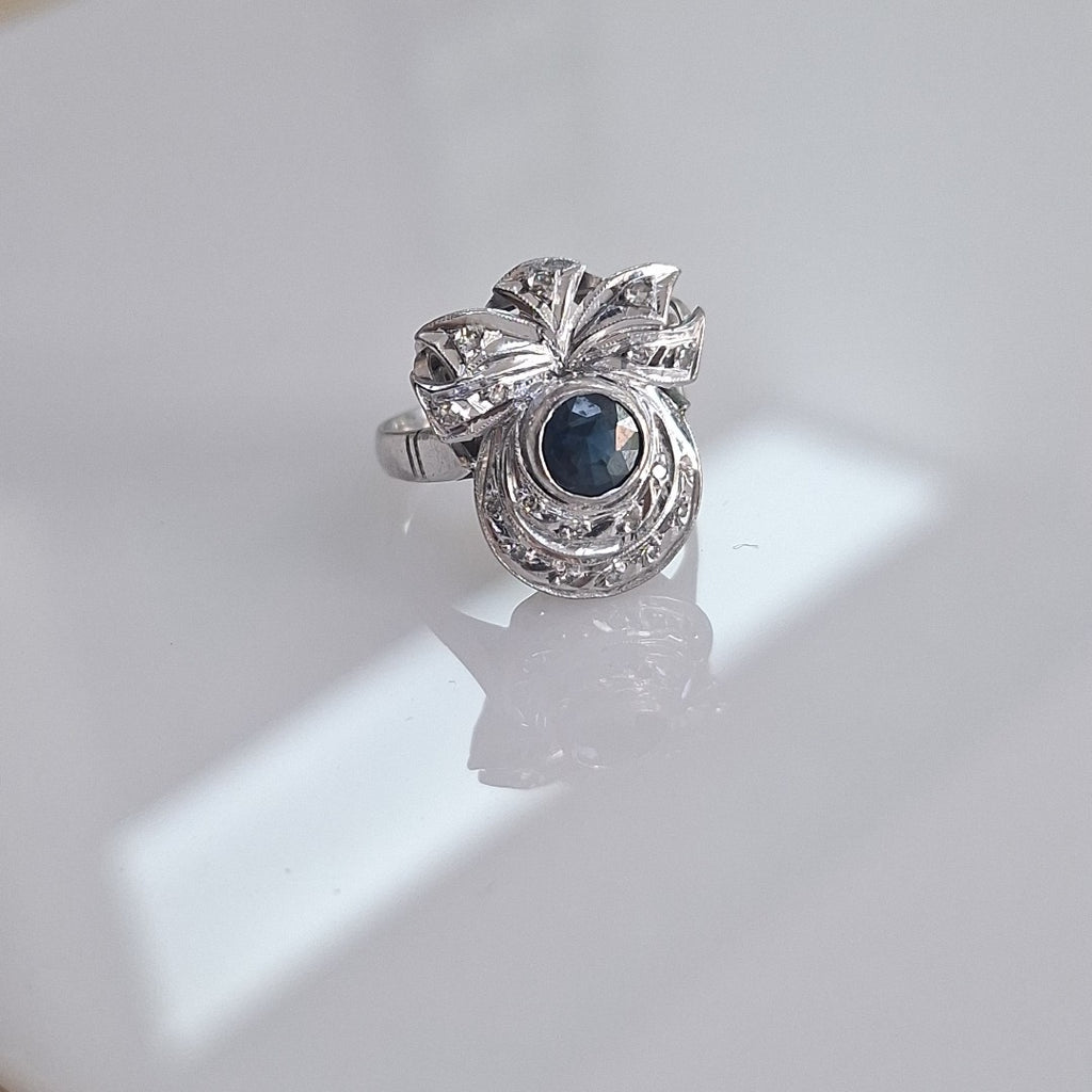 ANILLO ORO,ORO BLANCO 10 K 4,20 GRMS (SEMINUEVO)
