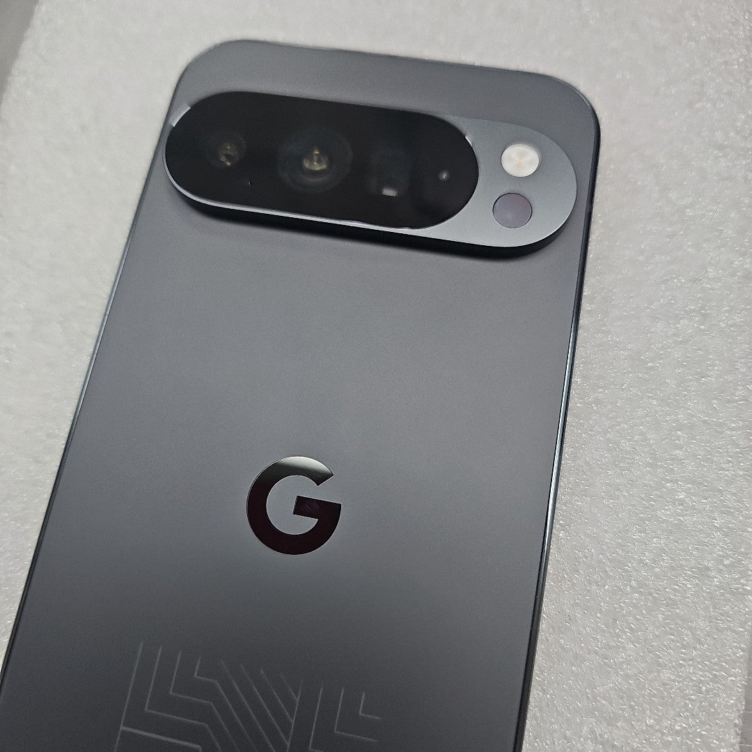 CELULAR GOOGLE PIXEL 10 PRO XL (2025) 256 GB 16 GB RAM (SEMINUEVO)