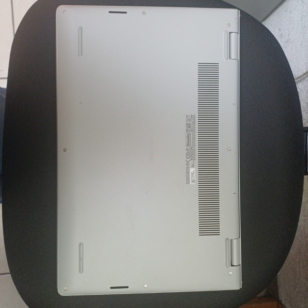 LAPTOP DELL INSPIRON 15 3535 (2024) 1 TB SSD 16 GB RAM (SEMINUEVO)