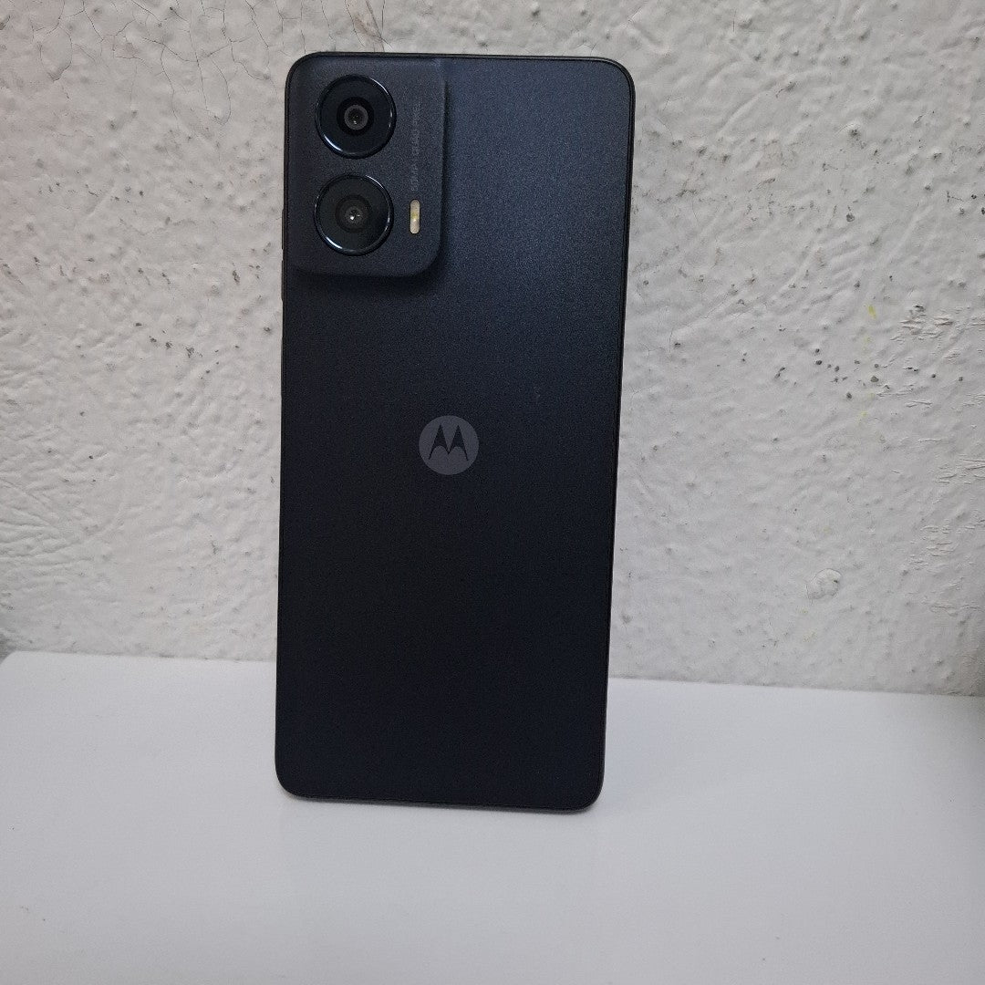CELULAR MOTOROLA MOTO G24 XT2423-1 (2024) 256 GB 4 GB RAM (SEMINUEVO)