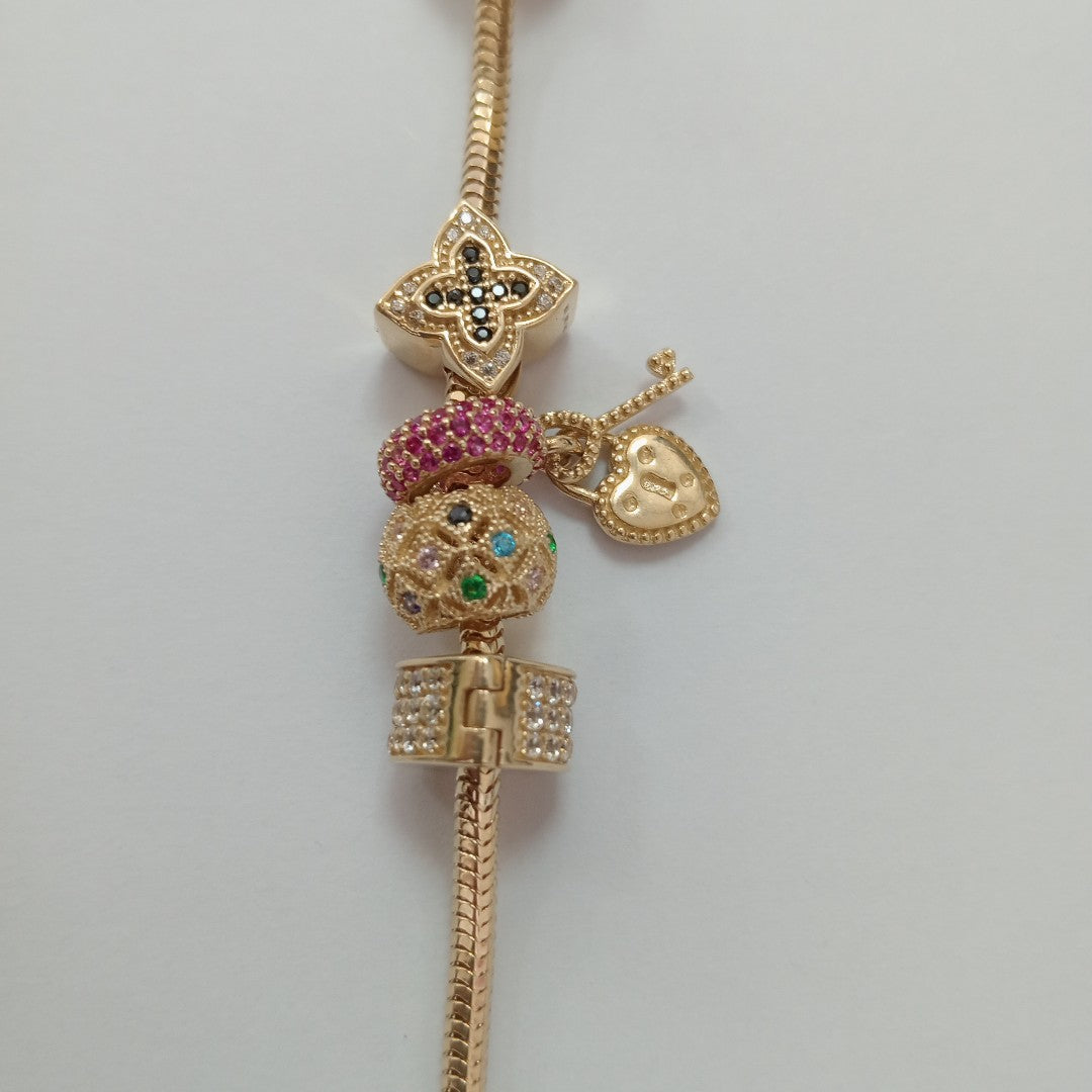 PULSERA CHARM ORO 14K 16.8 (NUEVO)