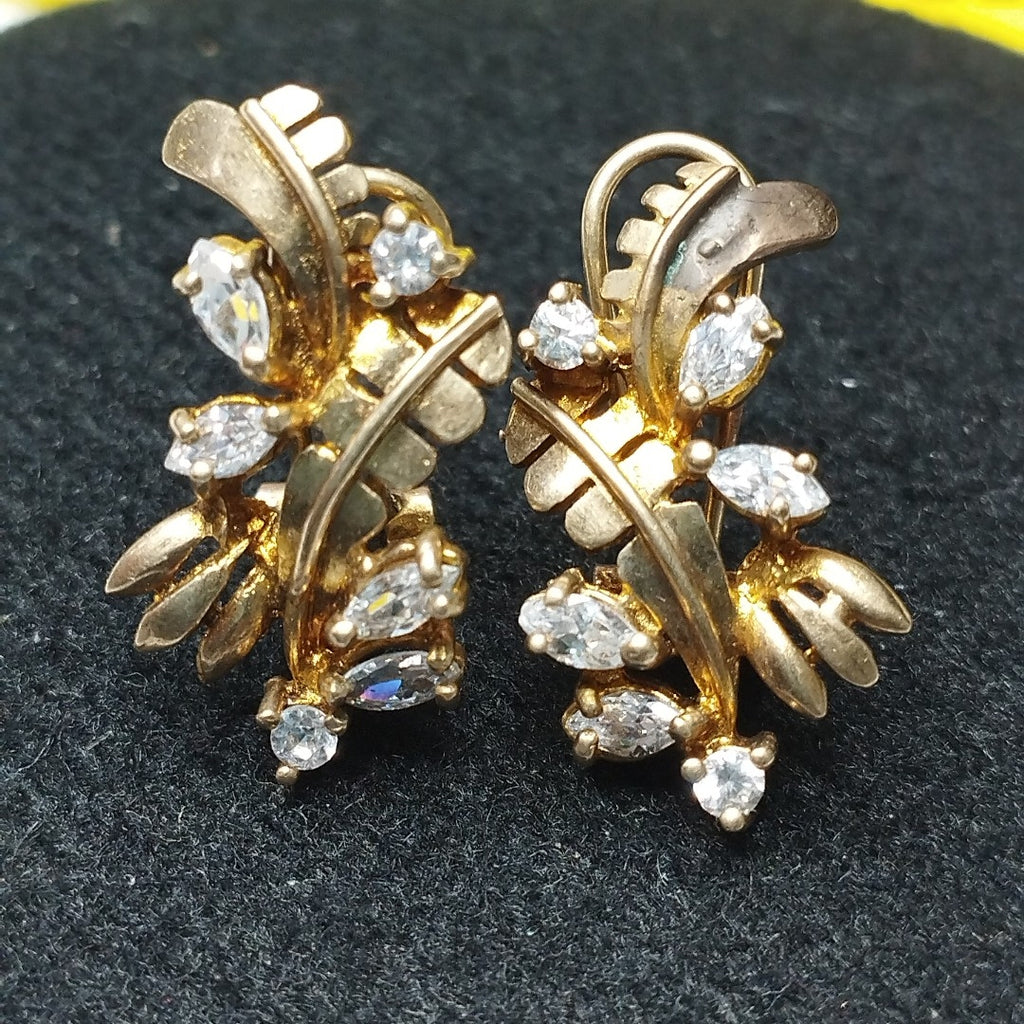 ARETES PAR ORO 10 K 3.5 GRMS (SEMINUEVO)