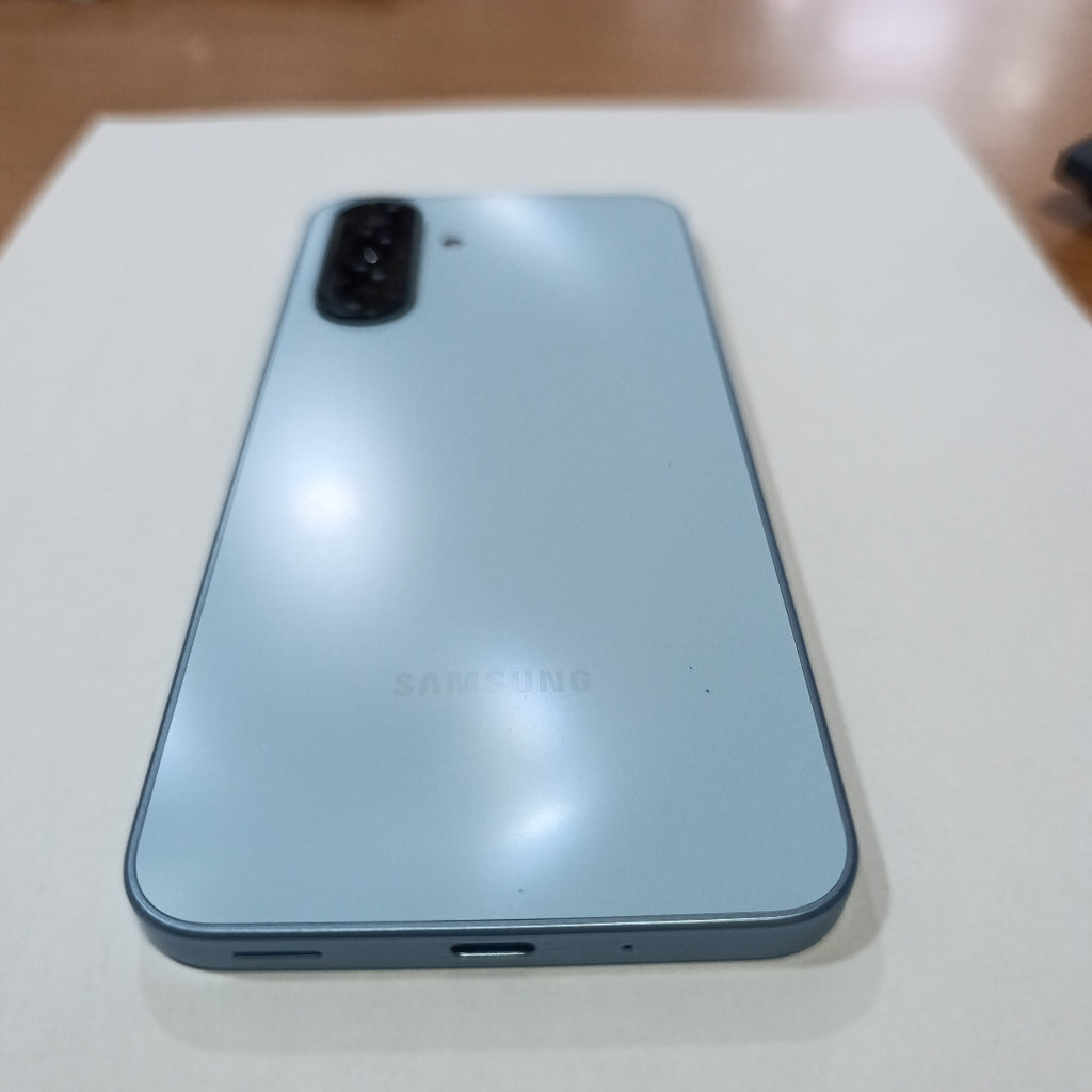 CELULAR SAMSUNG GALAXY A17 SM-A175F (2025) 128 GB 4 GB RAM (SEMINUEVO)