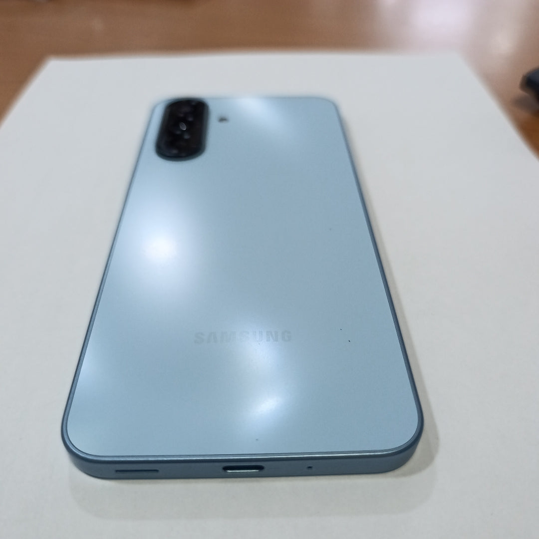 CELULAR SAMSUNG GALAXY A17 SM-A175F (2025) 128 GB 4 GB RAM (SEMINUEVO)