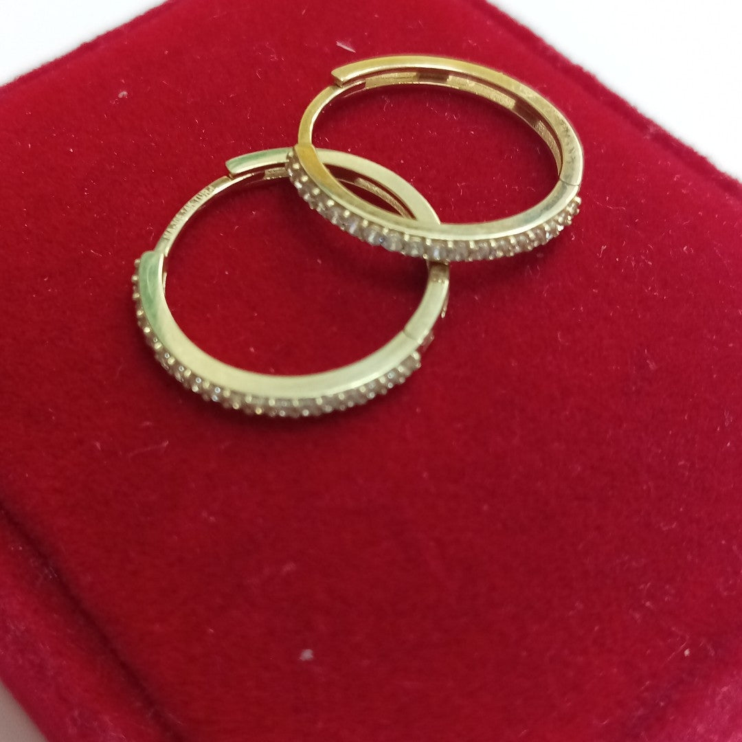 HUGGIES ORO 14K 1.5 (NUEVO)
