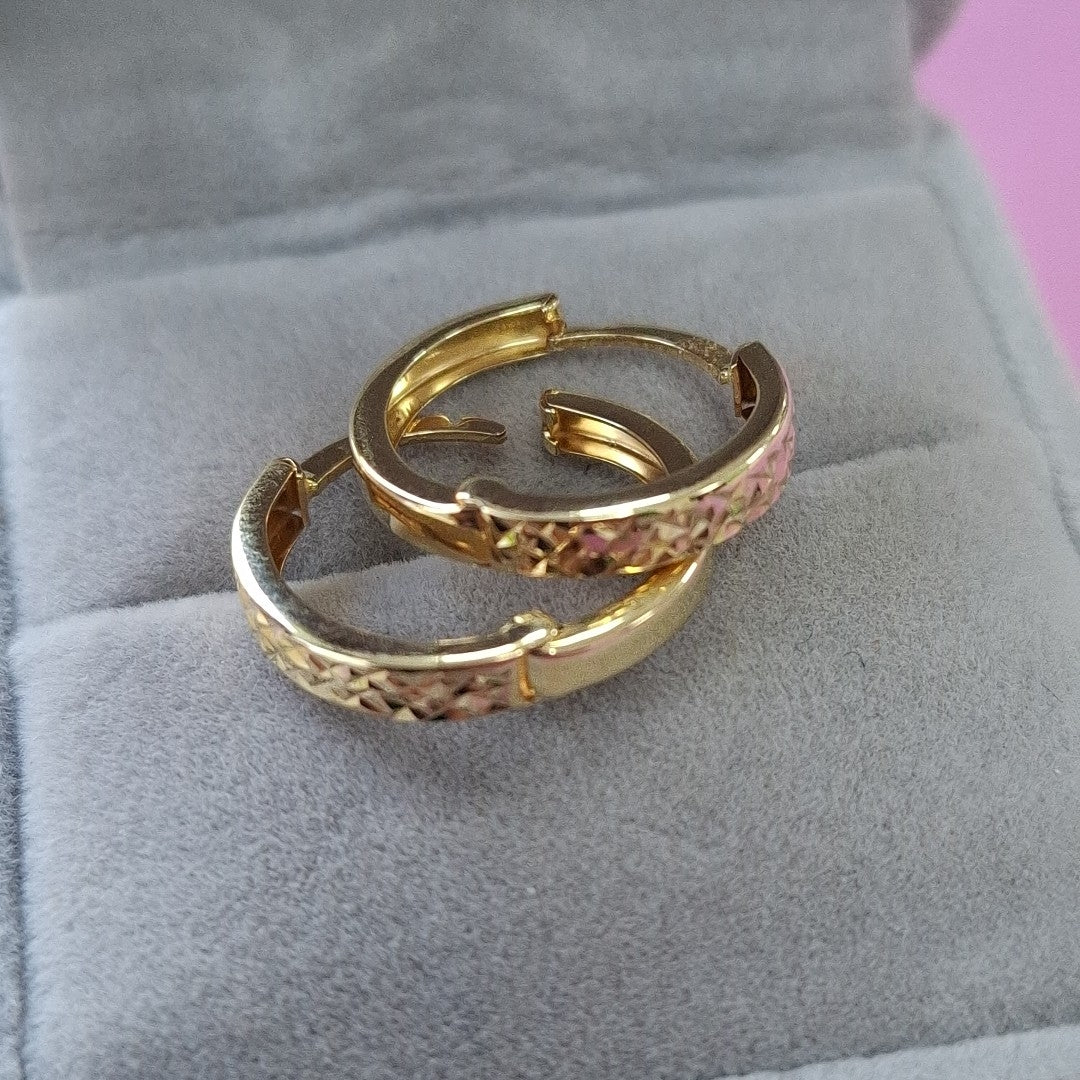 HUGGIES ORO 14K 1.6 (NUEVO)