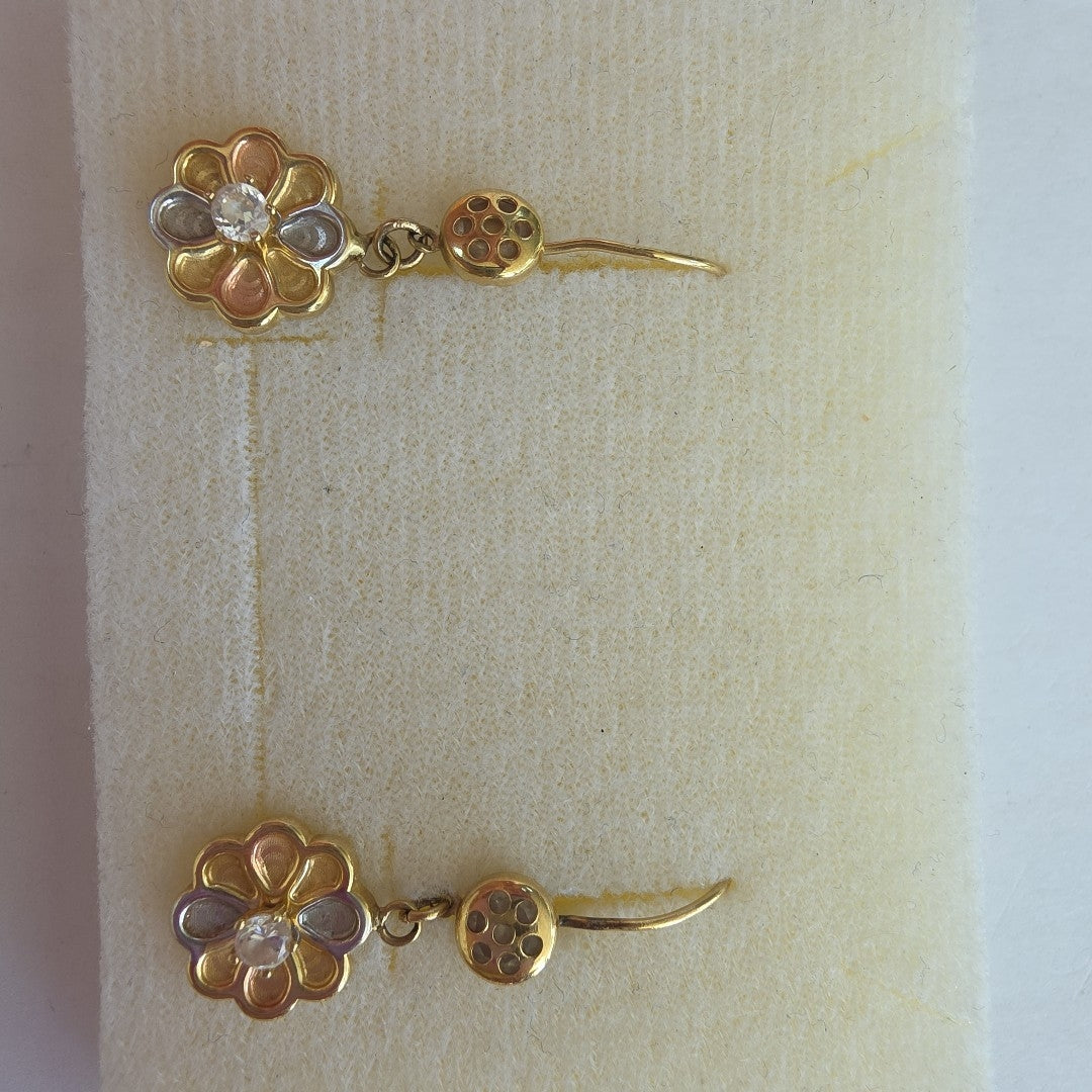 ARETES PAR ORO 10 K 2.6 GRMS (SEMINUEVO)