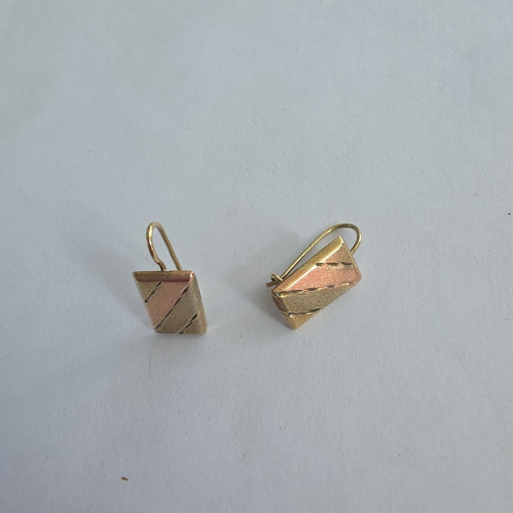 ARETES PAR ORO 10 K 1.5 GRMS (SEMINUEVO)