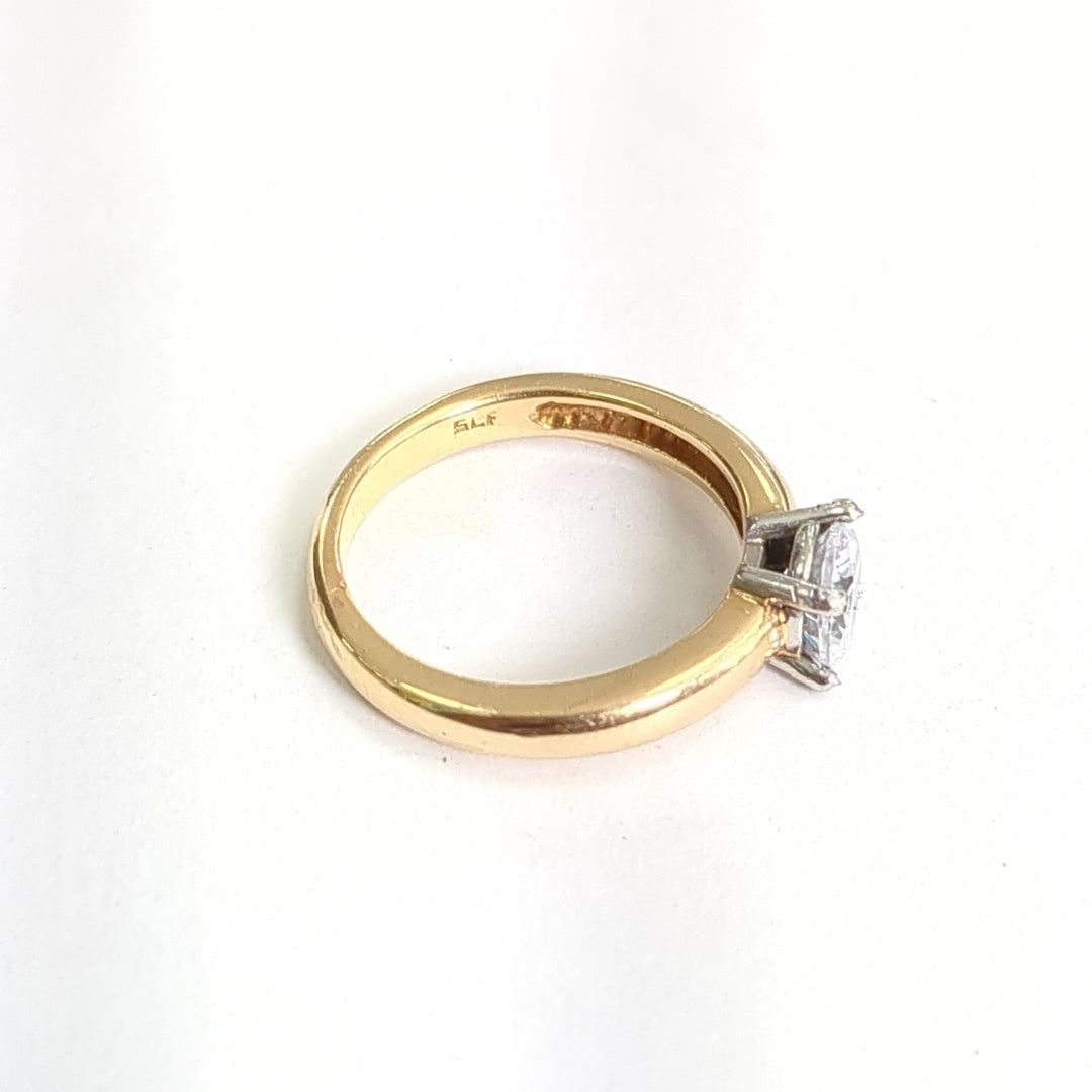 SOLITARIO ORO 18 K 5 GRMS (SEMINUEVO)