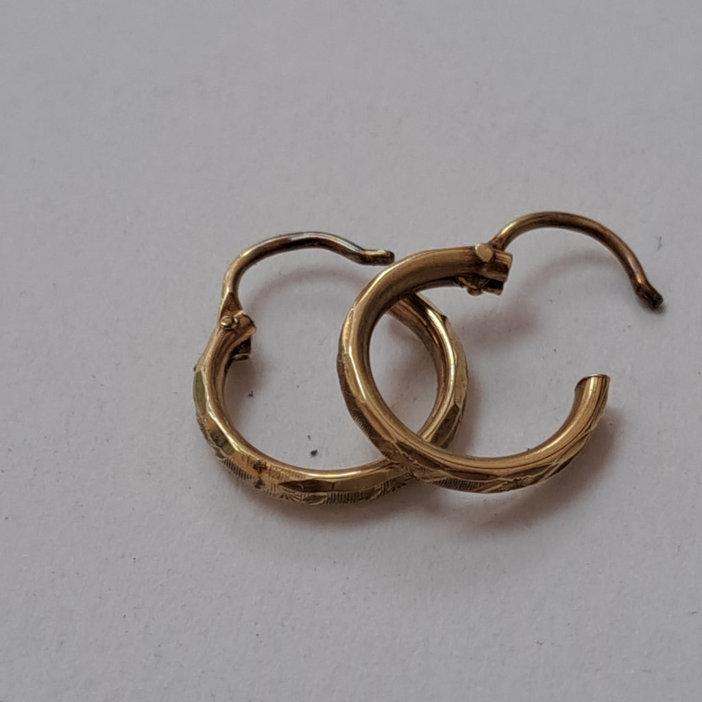 ARRACADAS PAR ORO 10 K 0.7 GRMS (SEMINUEVO)