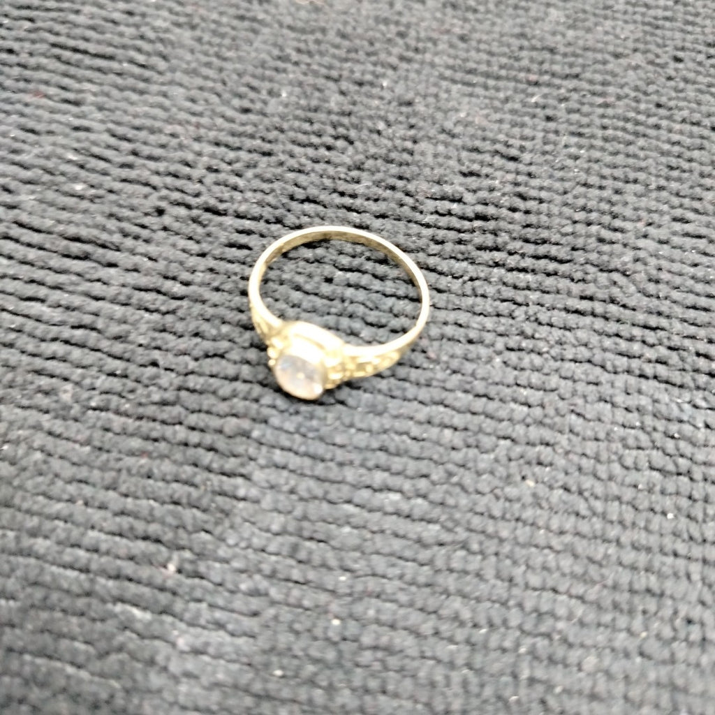 ANILLO DE GRADUACIÓN ORO 10 K 1.7 GRMS (SEMINUEVO)