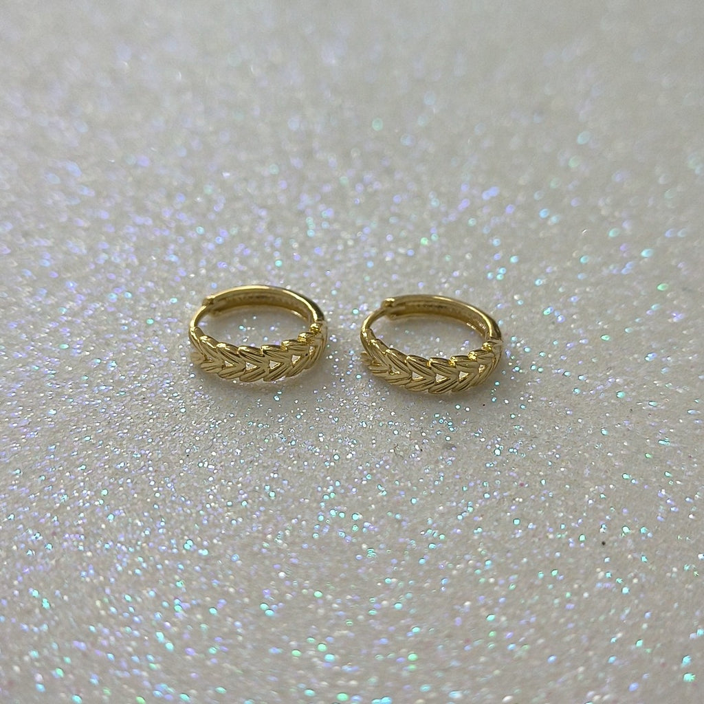 HUGGIES ORO 14K 1.2 (NUEVO)