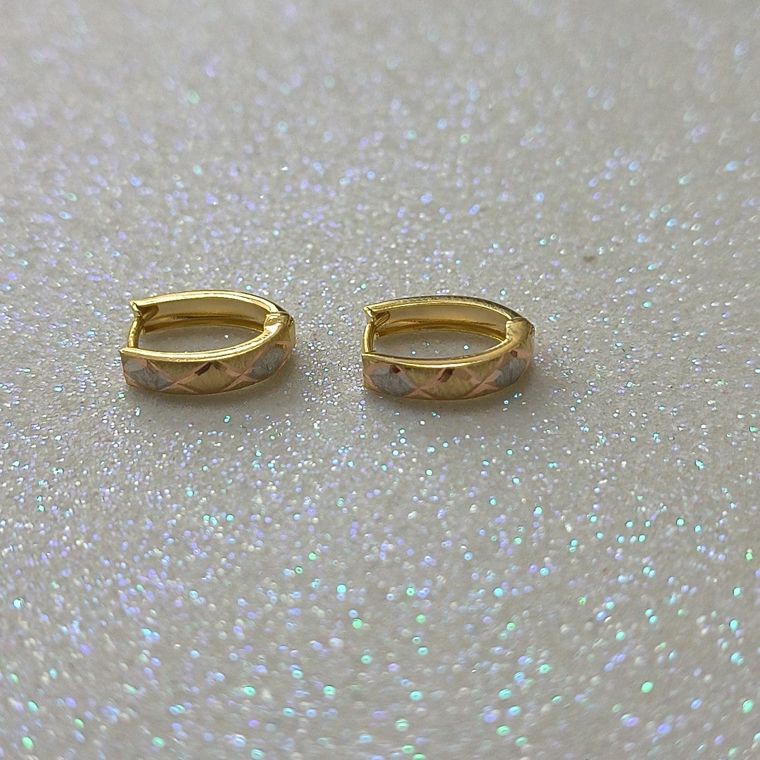 HUGGIES ORO 14K 1.1 (NUEVO)