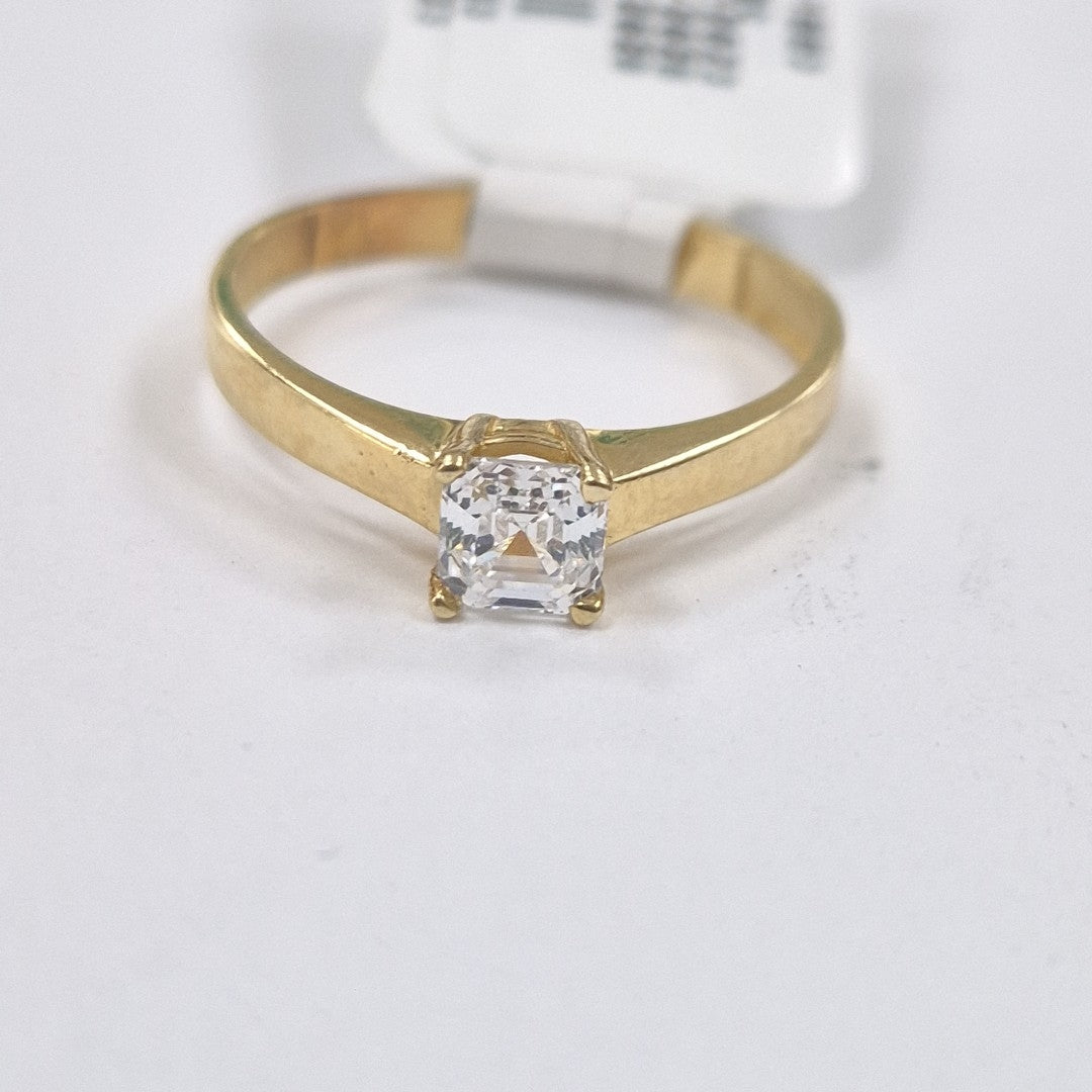 ANILLO,SOLITARIO ORO 10 K 1,60 GRMS (SEMINUEVO)