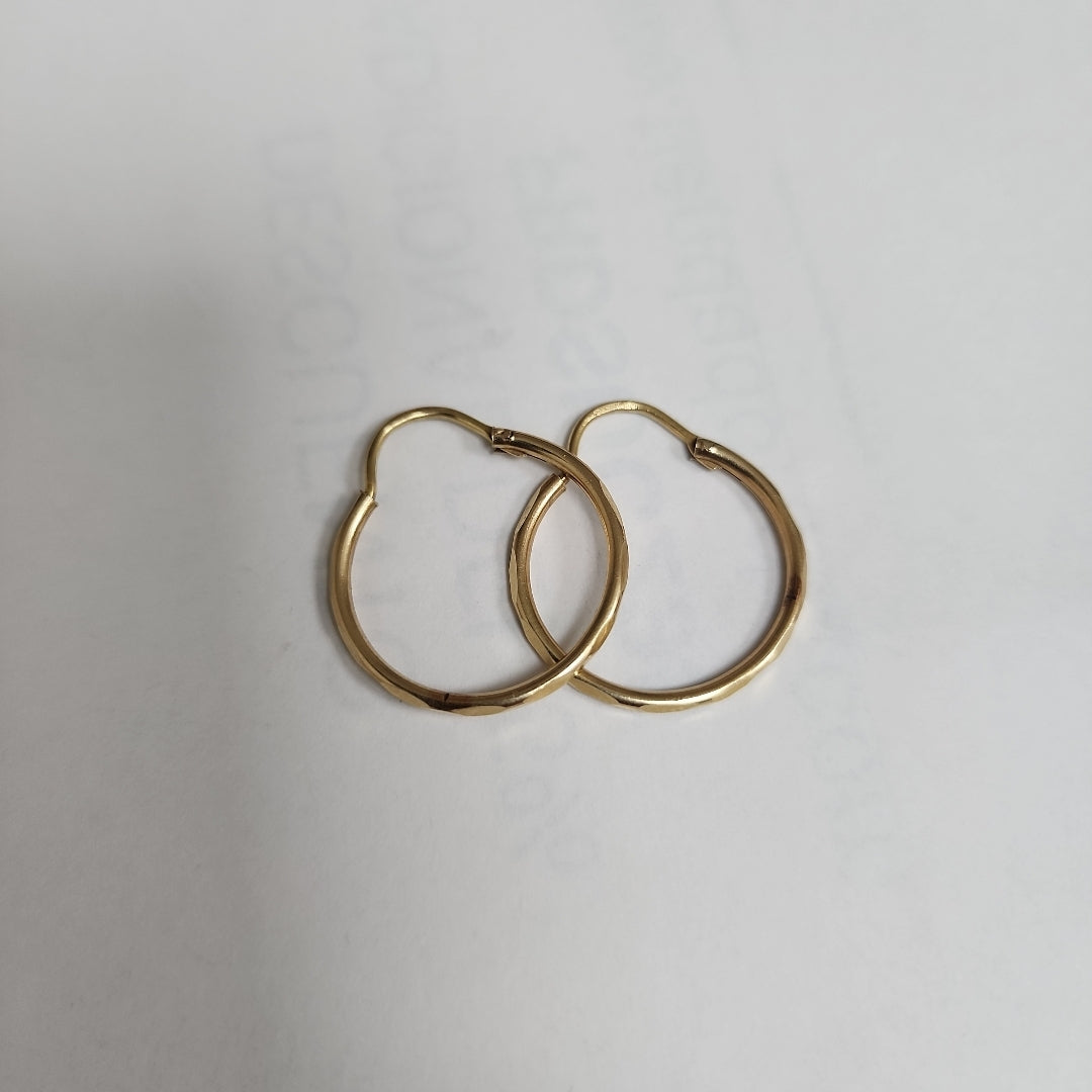 ARRACADAS PAR ORO 14 K 1.6 GRMS (SEMINUEVO)