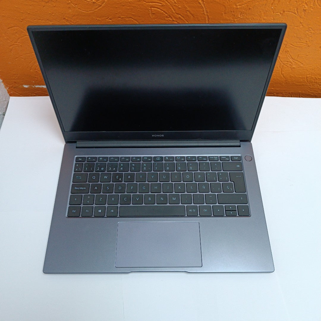 LAPTOP HONOR MAGICBOOK 14 NMH-WDQ9HN (2022) 512 GB SSD 8 GB RAM (SEMINUEVO)