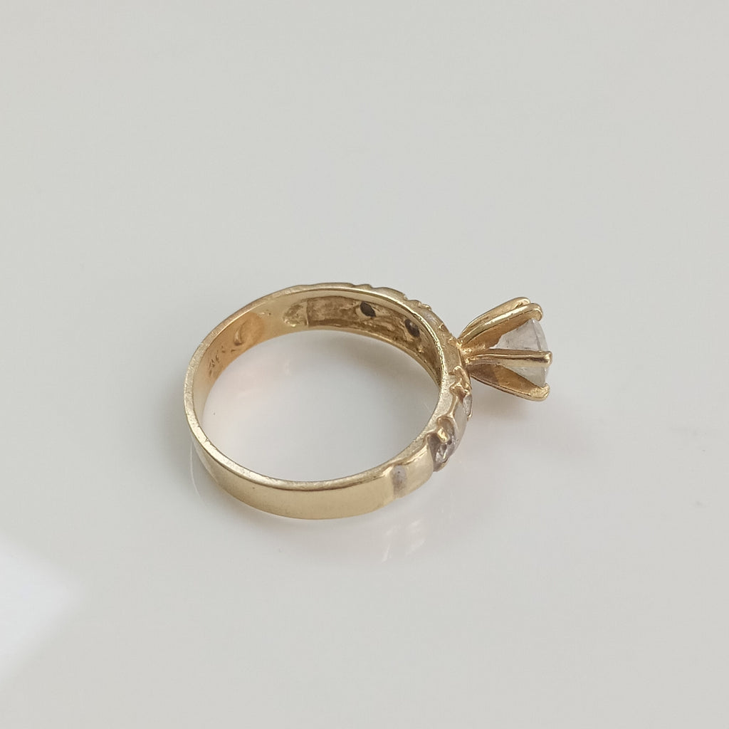 SOLITARIO ORO 14 K 3,30 GRMS (SEMINUEVO)