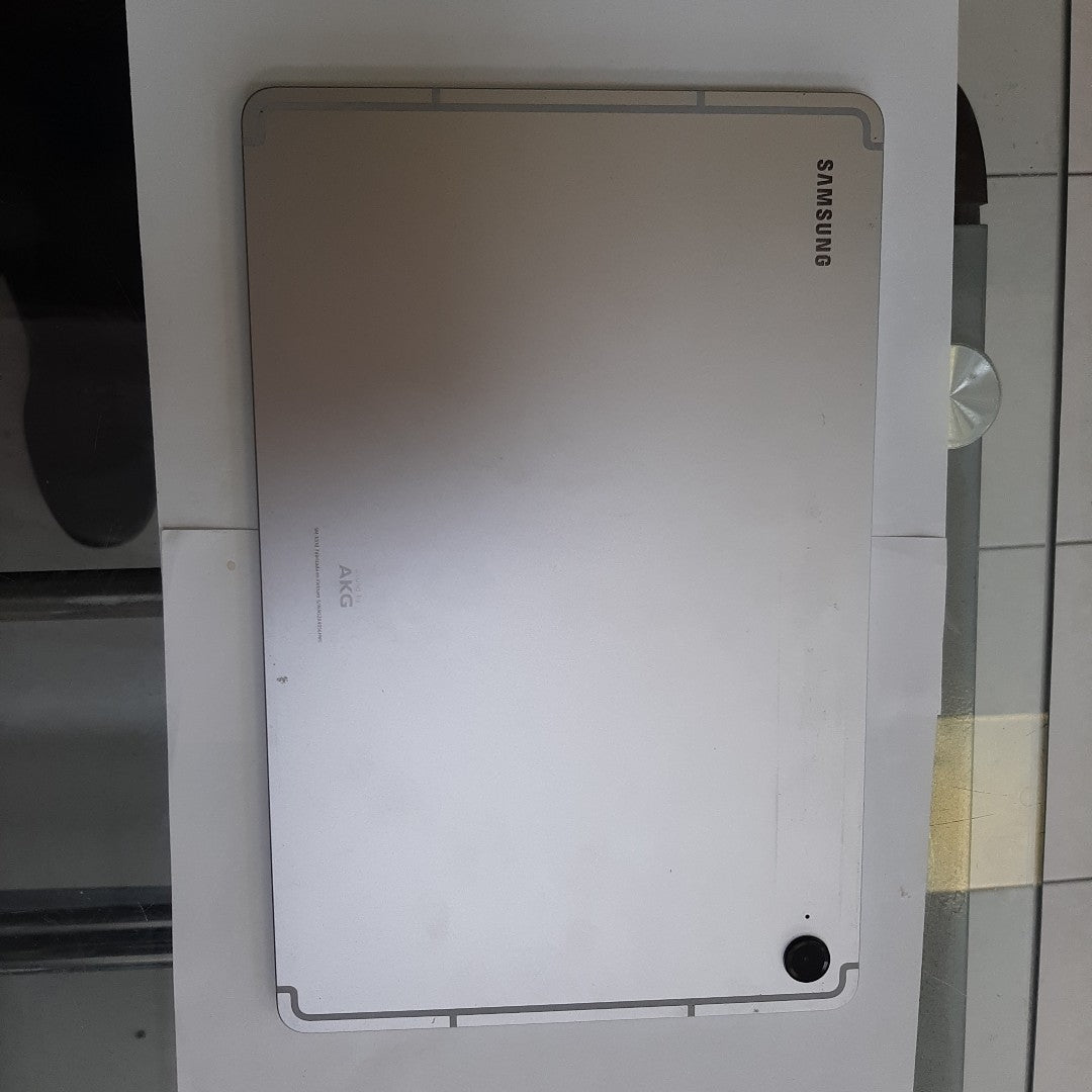 TABLETA SAMSUNG GALAXY TAB S9 FE SM-X510 (2023) 128 GB 6 GB RAM (SEMINUEVO)