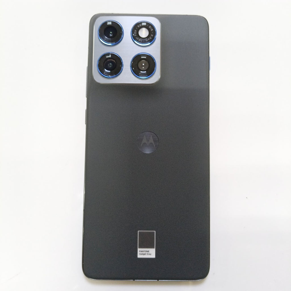 CELULAR MOTOROLA EDGE 70 XT2601-3 (2025) 512 GB 12 GB RAM (SEMINUEVO)