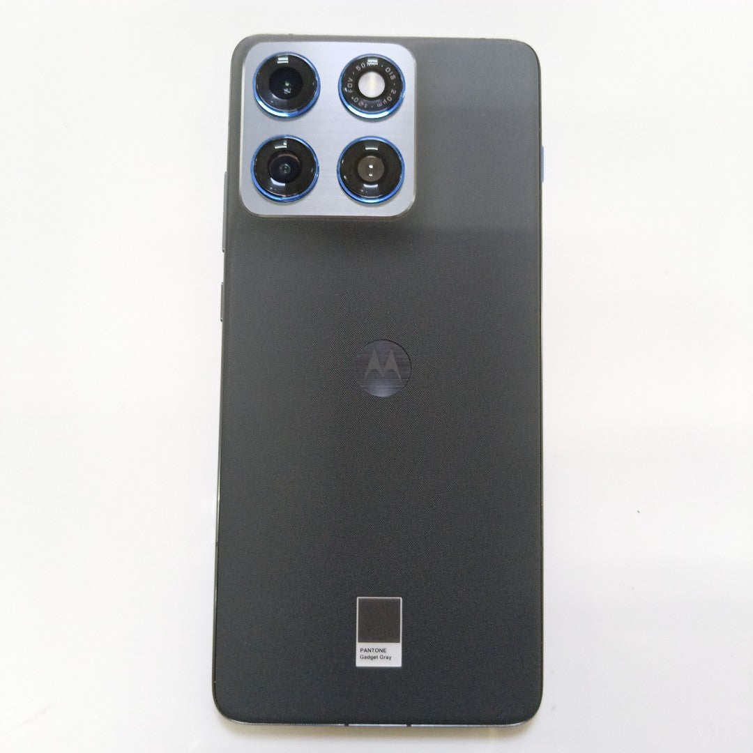 CELULAR MOTOROLA EDGE 70 XT2601-3 (2025) 512 GB 12 GB RAM (SEMINUEVO)