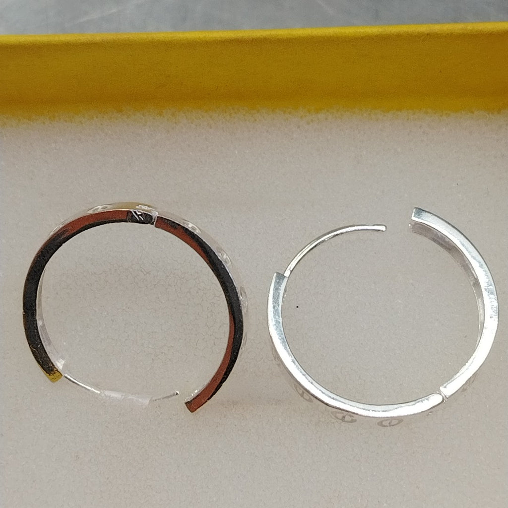 ARETES ARRACADAS FIG TORNILLOS PLATA .925 2.63 GR (NUEVO)