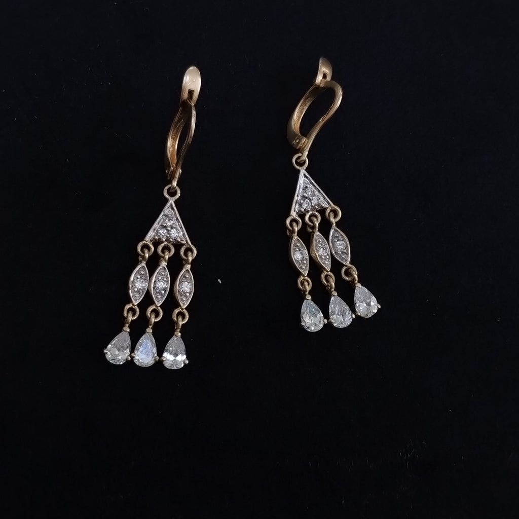 ARETES PAR ORO 14 K 7.5 GRMS (SEMINUEVO)