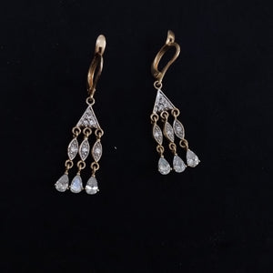ARETES PAR ORO 14 K 7.5 GRMS (SEMINUEVO)
