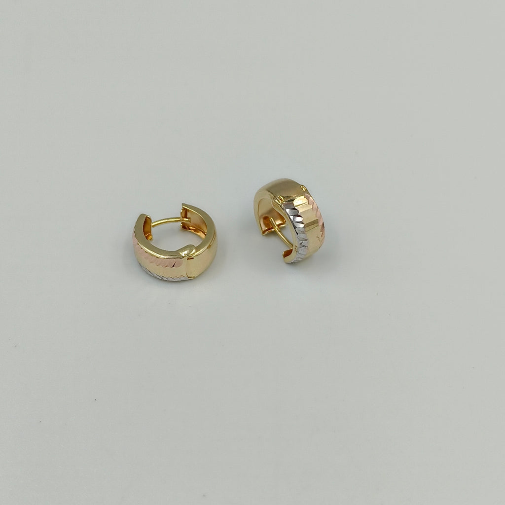 HUGGIES ORO 14K 1.6 (NUEVO)