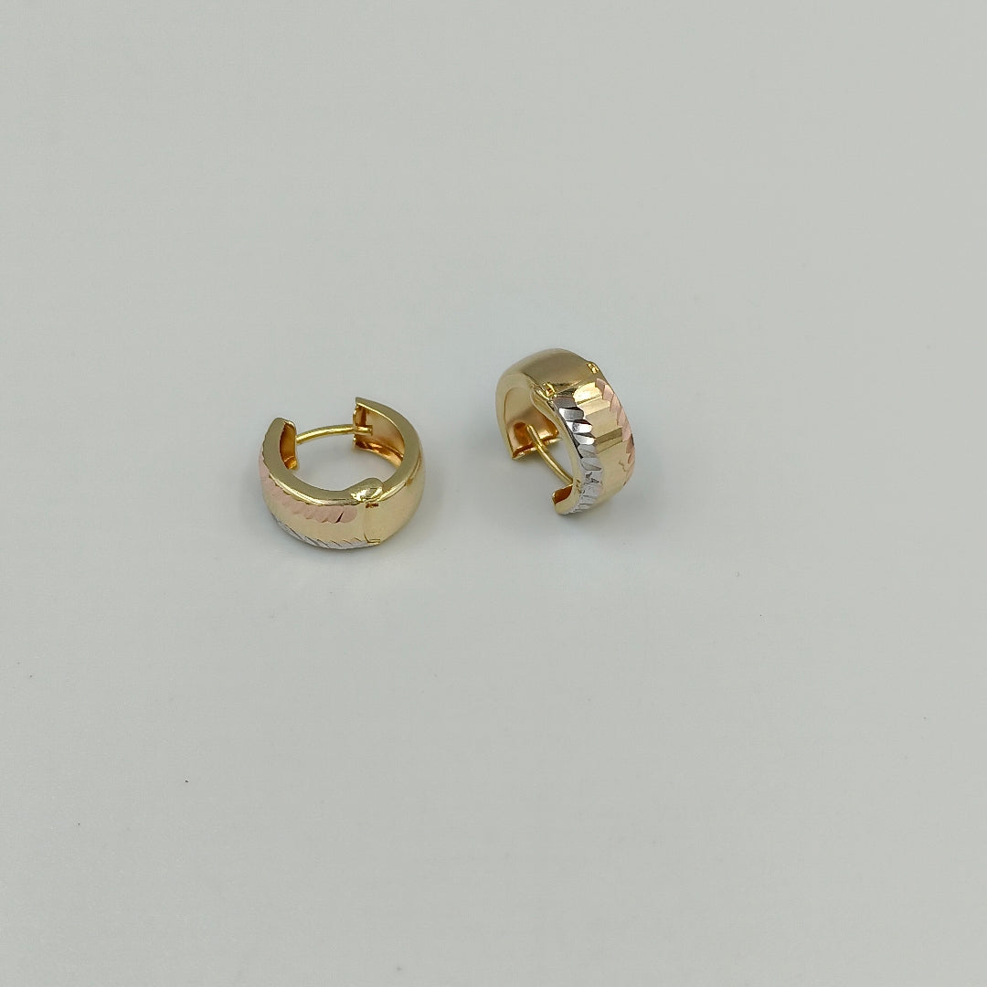 HUGGIES ORO 14K 1.6 (NUEVO)