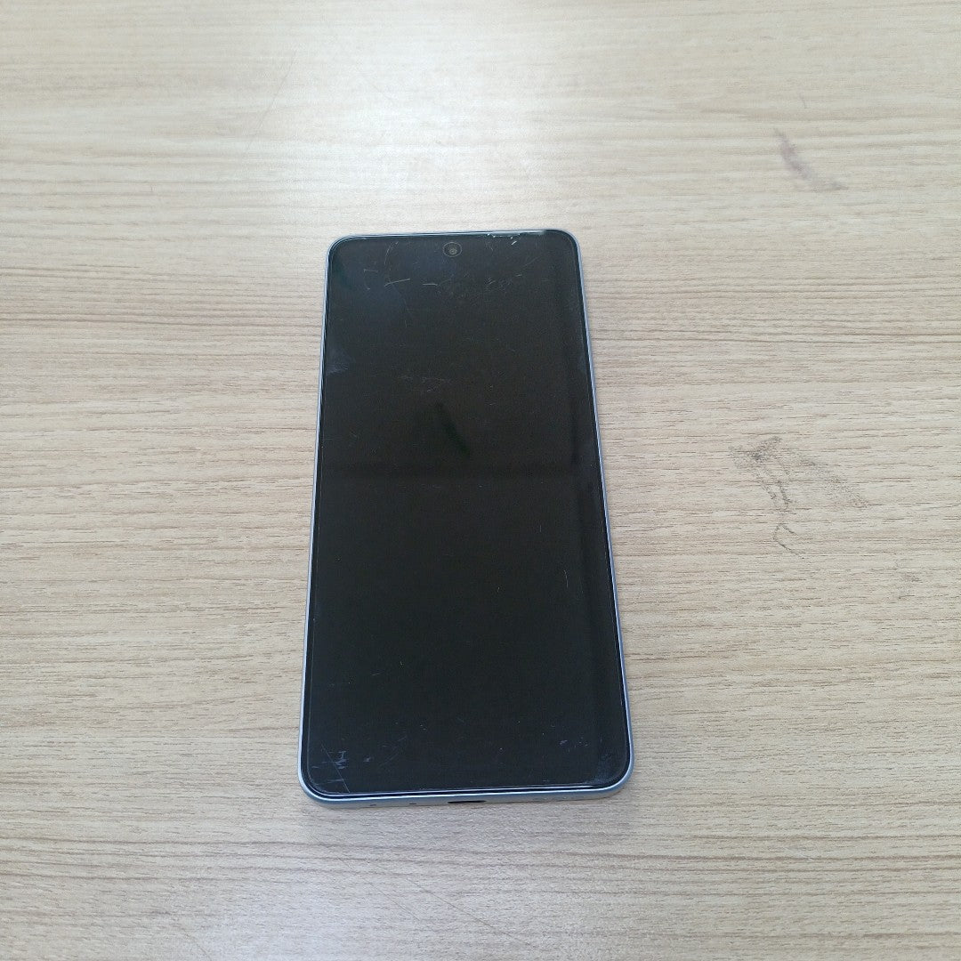 CELULAR OPPO A5 PRO CPH2711 (2025) 256 GB 8 GB RAM (SEMINUEVO)