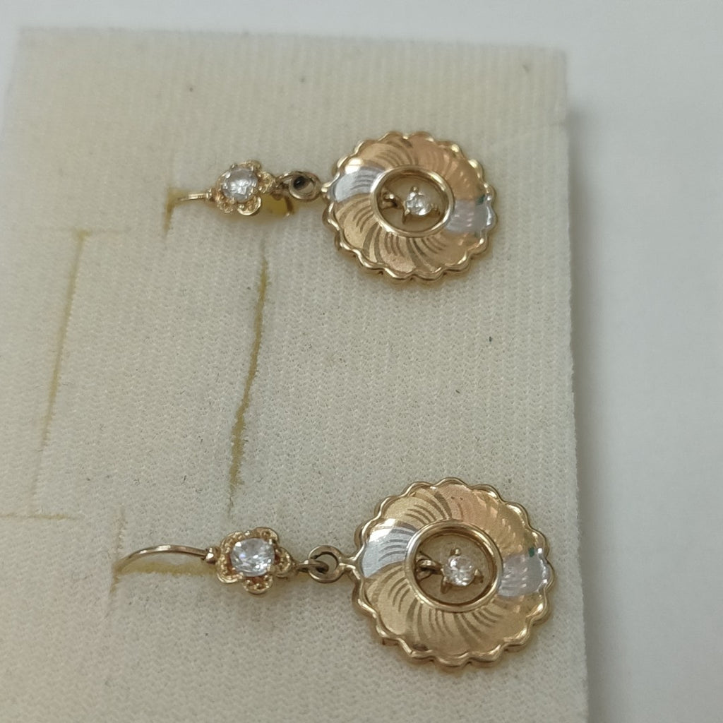 ARETES PAR ORO 14 K 2.7 GRMS (SEMINUEVO)