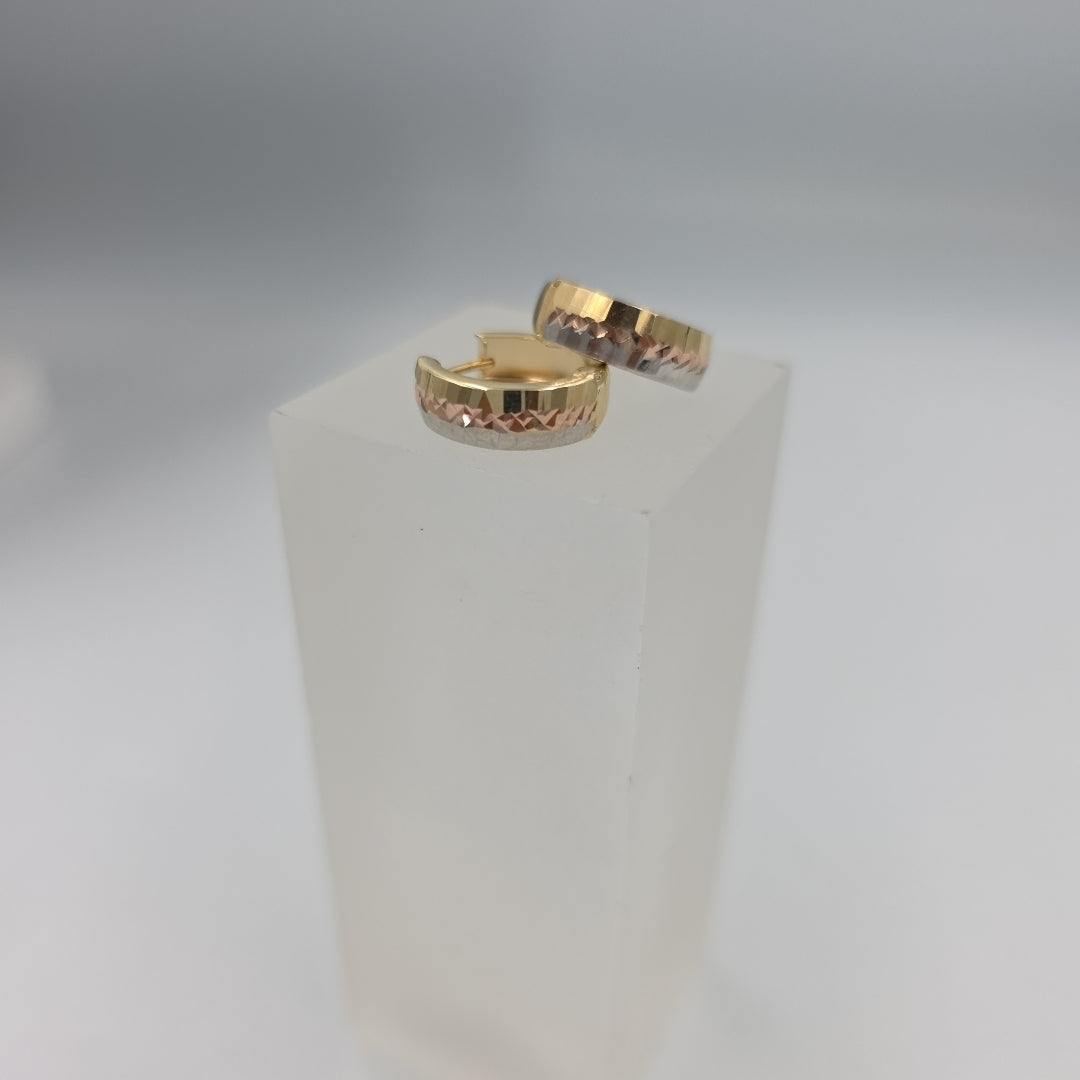 HUGGIES ORO 14K 1.6 (NUEVO)