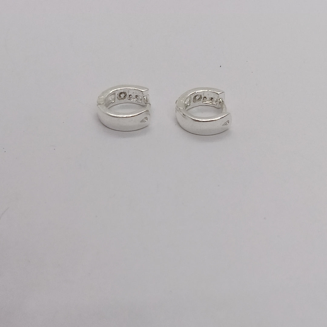 ARRACADAS C/CIRCONIAS PLATA .925 2.4 GR (NUEVO)