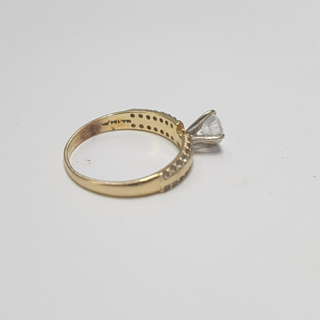 SOLITARIO ORO 14 K 2.3 GRMS (SEMINUEVO)