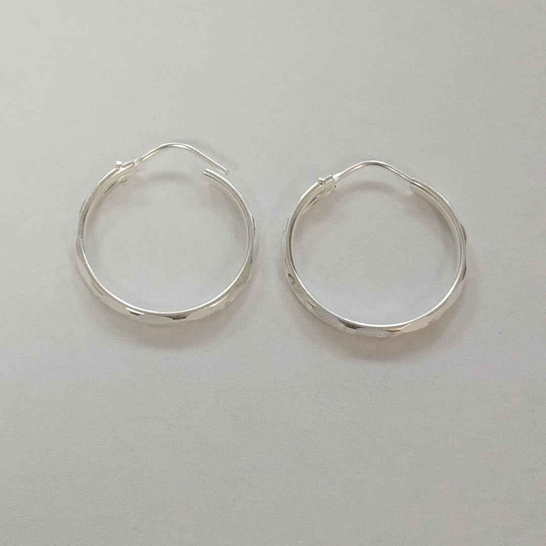 PAR ARRACADAS FACETADA PLATA .925 2.1 GR (NUEVO)
