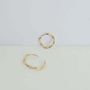 HUGGIES ORO 14K 1.3 (NUEVO)