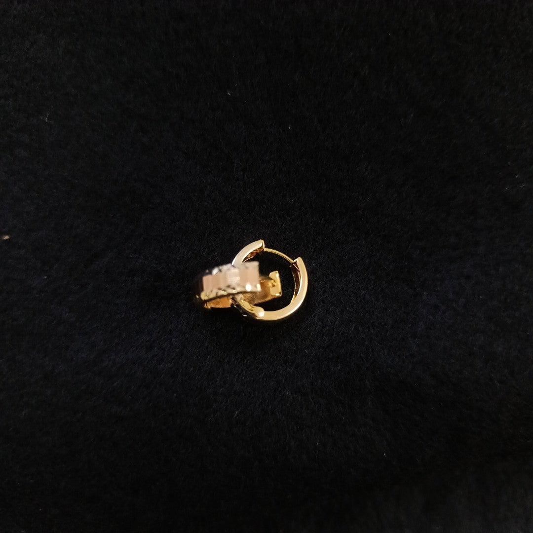 HUGGIES ORO 14K 1.6 (NUEVO)