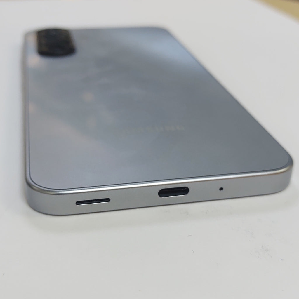 CELULAR SAMSUNG GALAXY A17 SM-A175F (2025) 128 GB 4 GB RAM (SEMINUEVO)