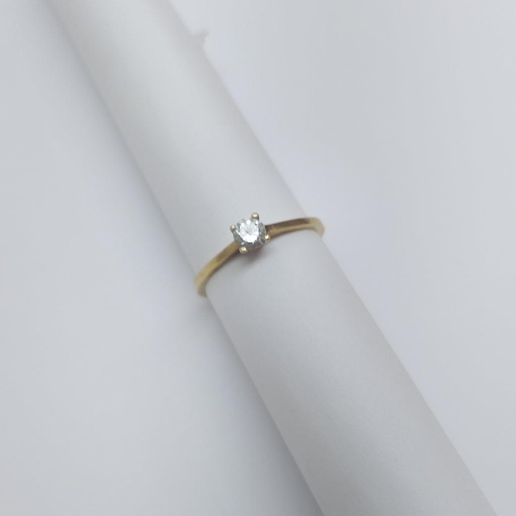 SOLITARIO ORO 14 K 1.3 GRMS (SEMINUEVO)