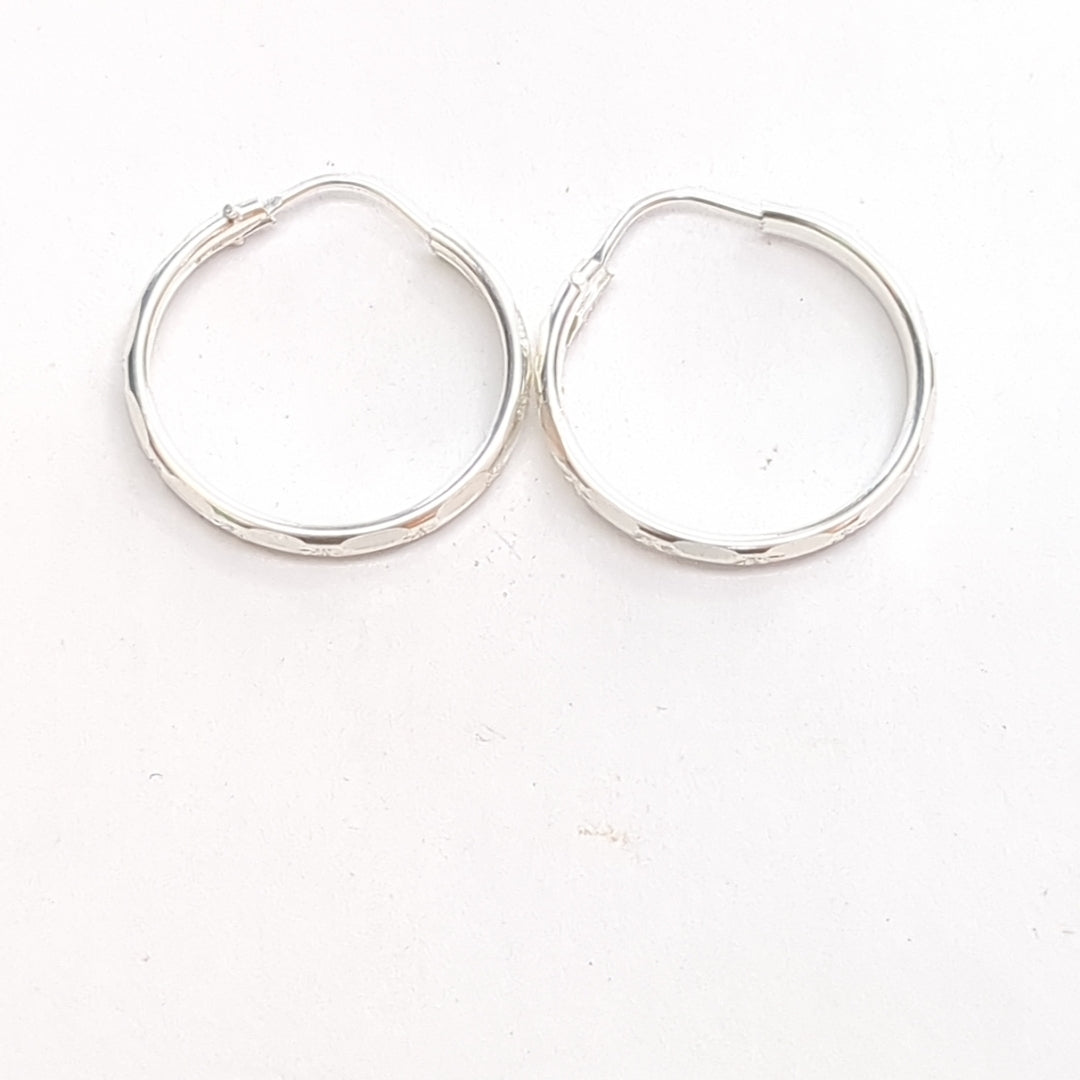 PAR ARRACADAS FACETADA PLATA .925 2.1 GR (NUEVO)