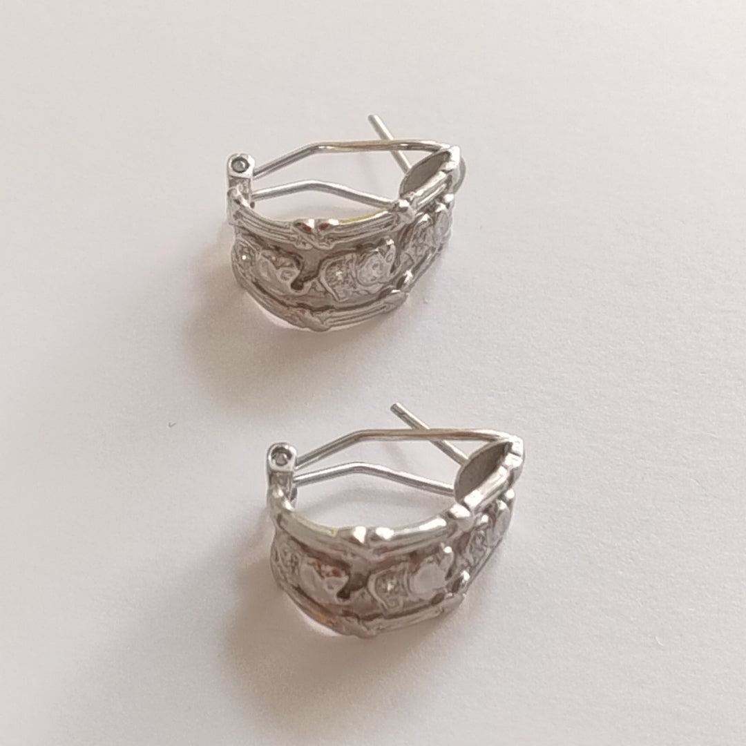 ARETES PAR ORO BLANCO 14 K 8.7 GRMS (SEMINUEVO)