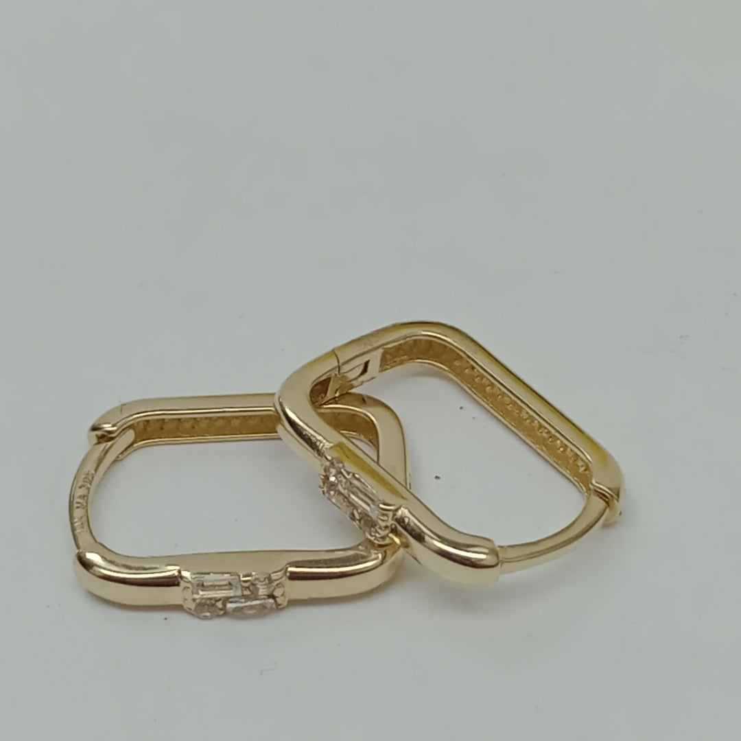HUGGIES ORO 14K 1.4 (NUEVO)